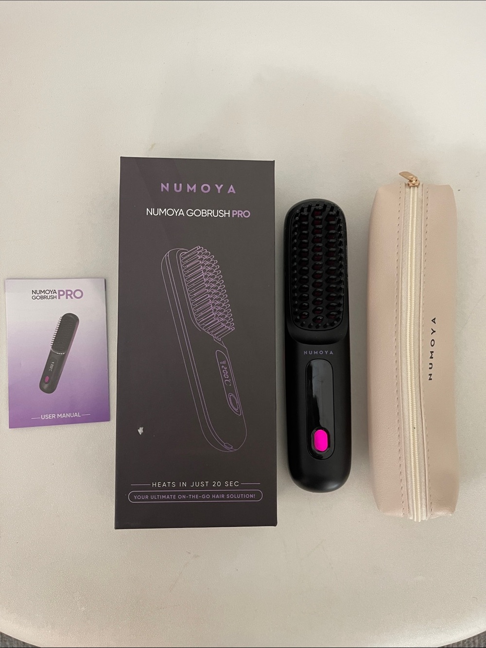 Numoya Gobrush Black - rechargeable cordless travel hot brush